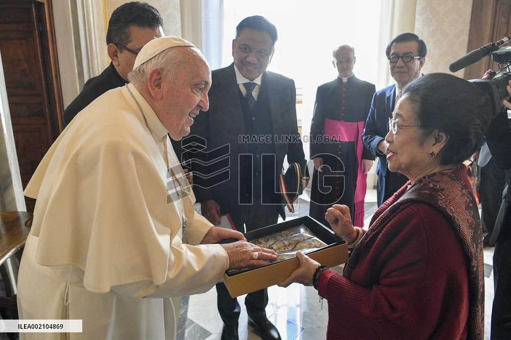 Pope Francis In Private Audiences - Vatican