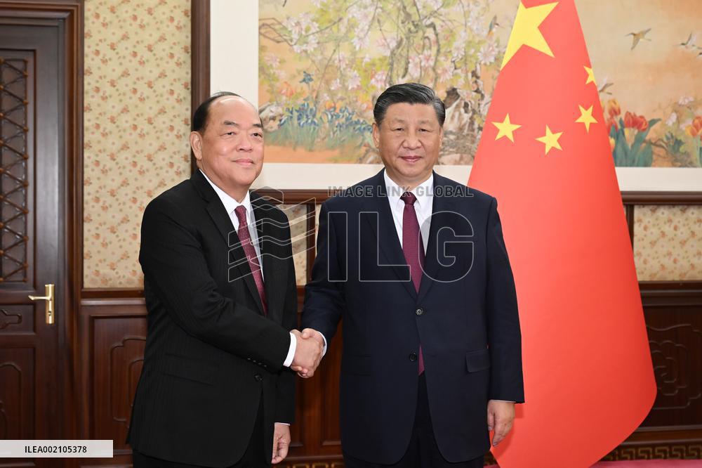 CHINA-BEIJING-XI JINPING-MACAO SAR-HO IAT SENG-MEETING (CN)
