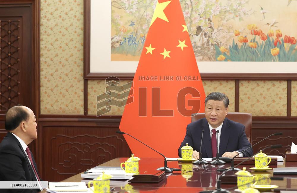 CHINA-BEIJING-XI JINPING-MACAO SAR-HO IAT SENG-MEETING (CN)