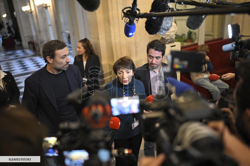 Pending meeting of Joint Committee on bill to control immigration - Paris