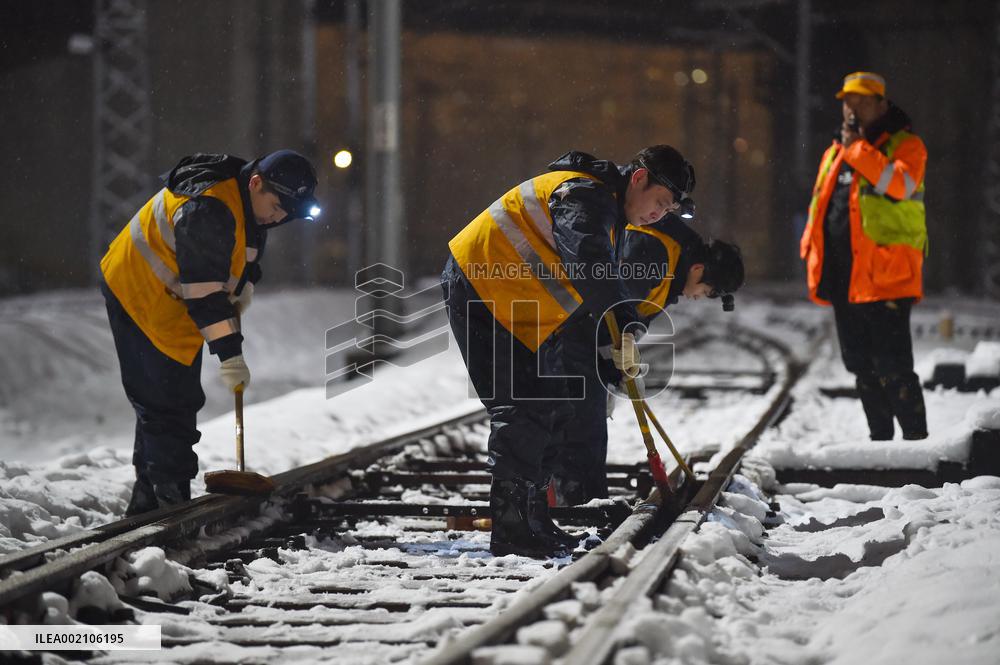Railway Deicing in Nanjing