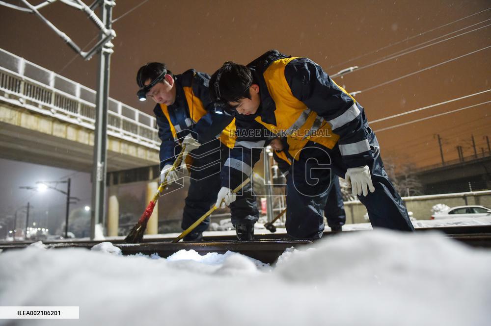 Railway Deicing in Nanjing