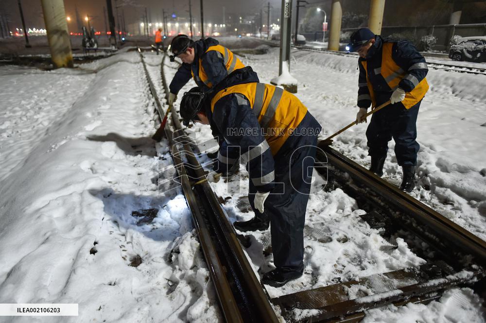 Railway Deicing in Nanjing