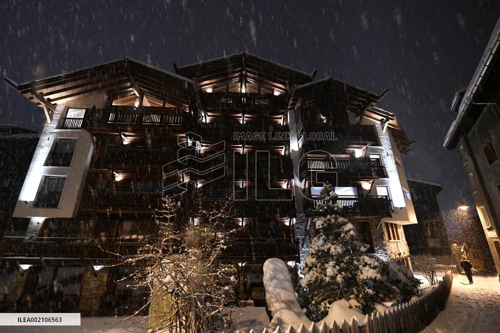 (SP)SWITZERLAND-ZERMATT-WINTER SPORTS-ECONOMY