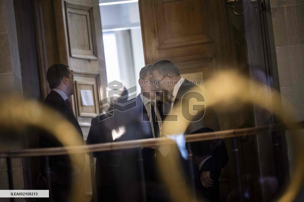 Lawmakers To Decide Future Of Contentious Immigration Bill - Paris