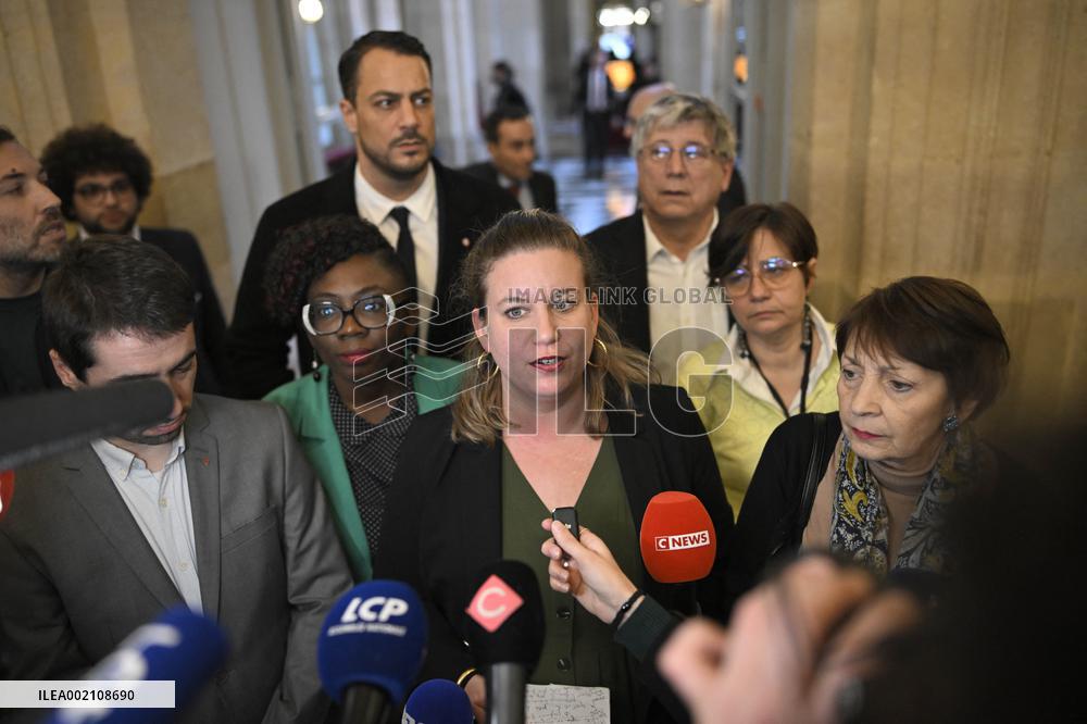 After Session of Questions to the Government and Decision of Joint Committee on bill to control immigration - Paris