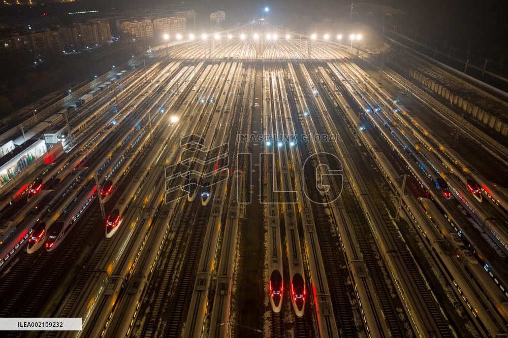High Speed Trains Cope With Cold Waves in Nanjing
