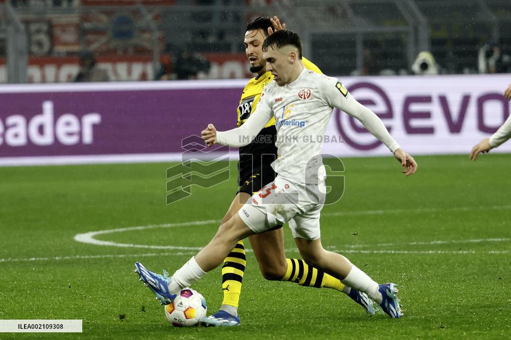(SP)GERMANY-DORTMUND-FOOTBALL-BUNDESLIGA-DORTMUND VS MAINZ