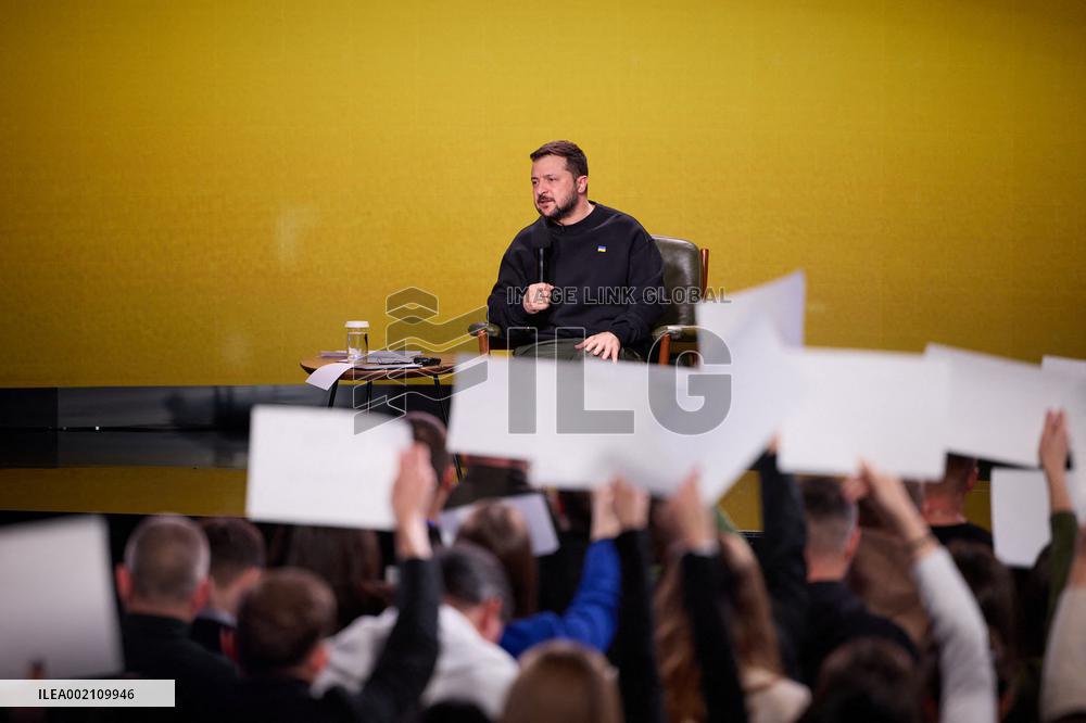 Zelensky Vowed To Press On To Victory In War - Kyiv