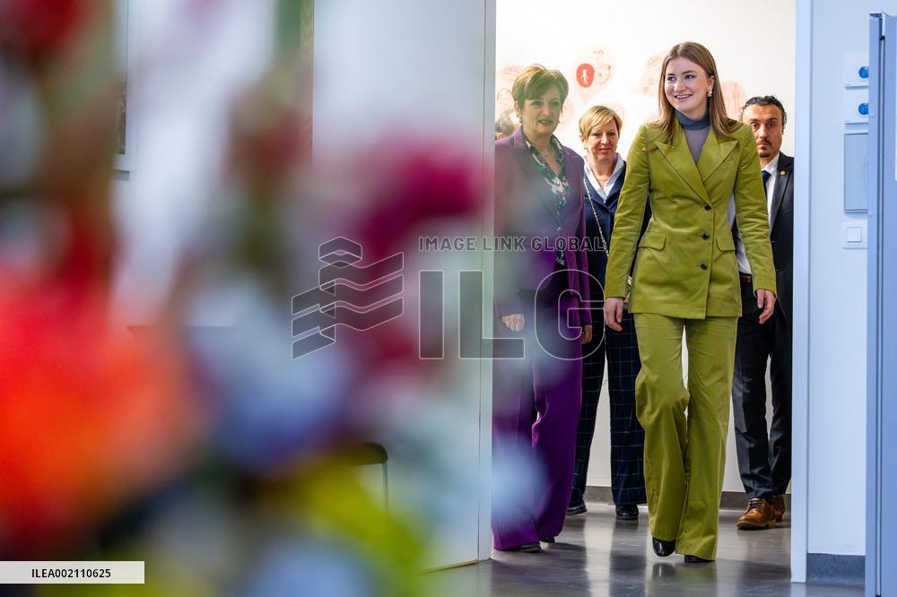 Princess Elisabeth Visits A Children Hospital - Gent