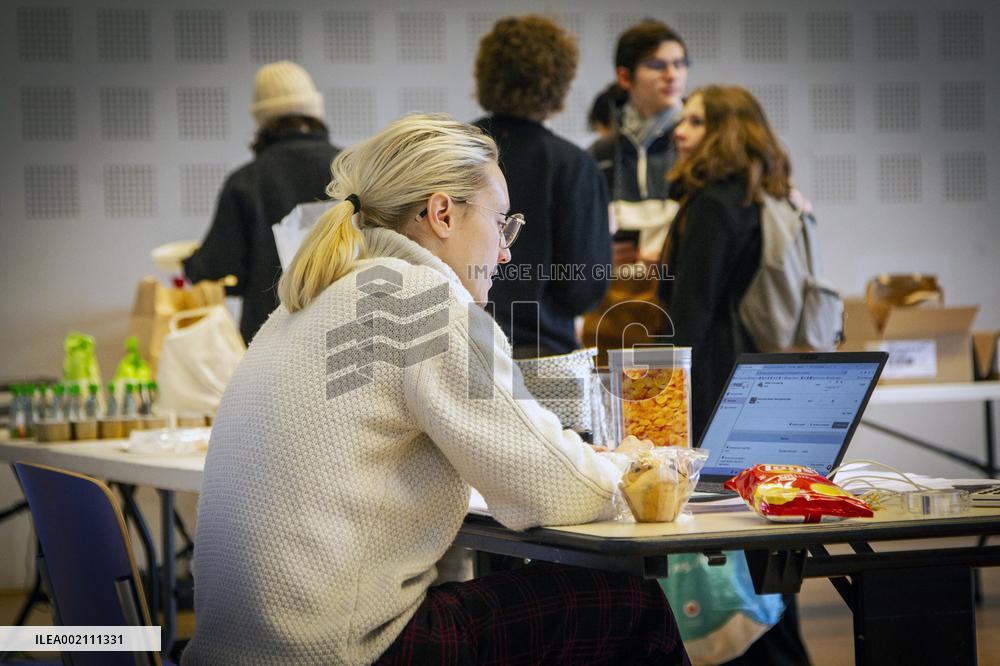 VRAC Universites Distribution - Bron