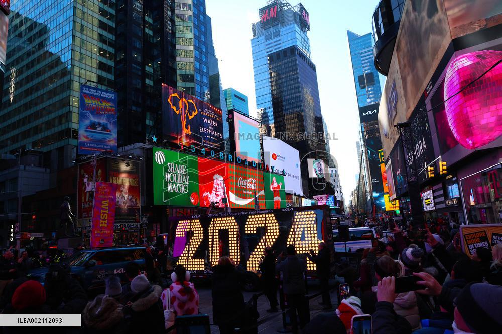 2024 Official New Year Numerals - Times Square