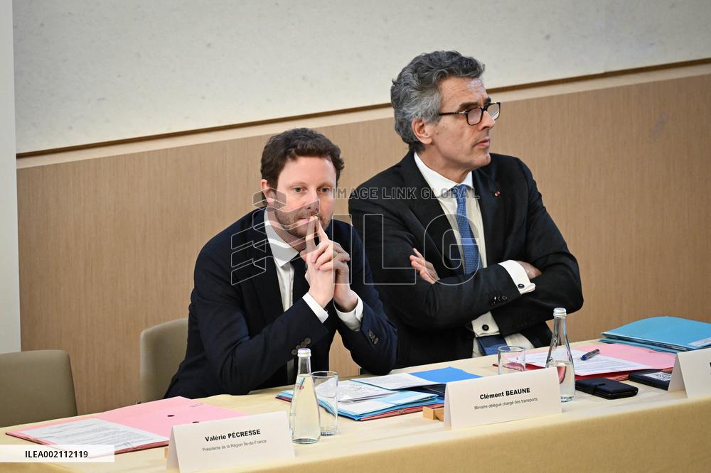 Clement Beaune and Valerie Pecresse at the Ile-de-France Regional Council Meeting