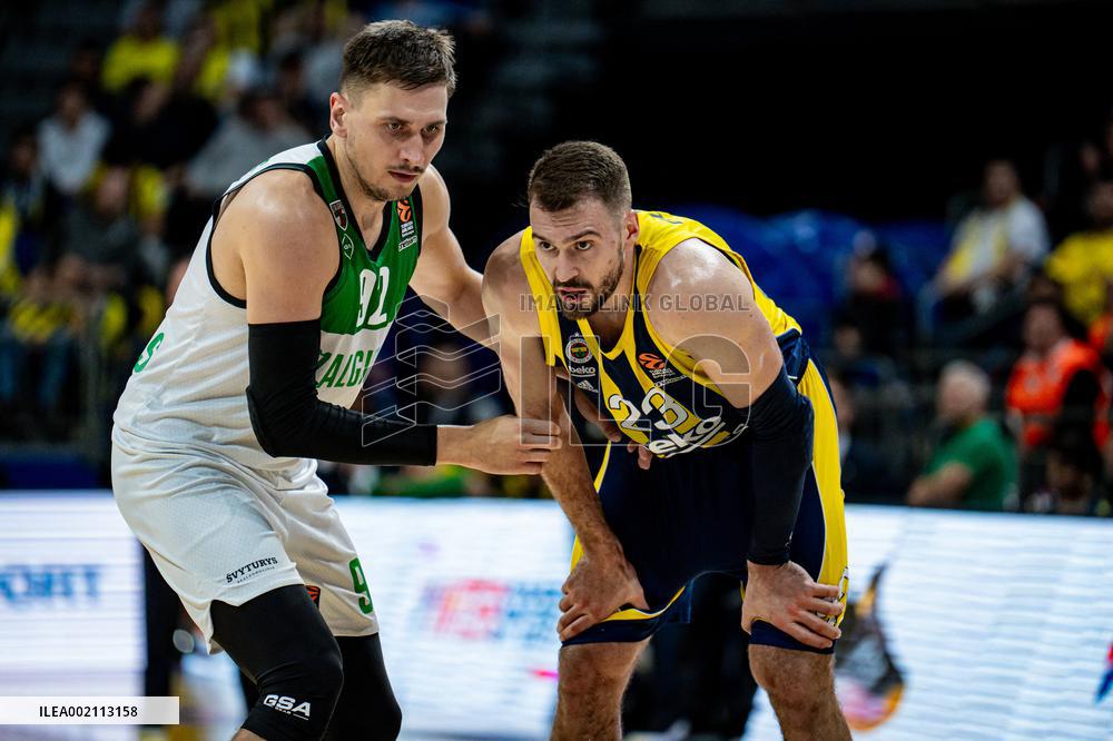 EuroLeague - Fenerbahce Beko Istanbul v Zalgiris Kaunas