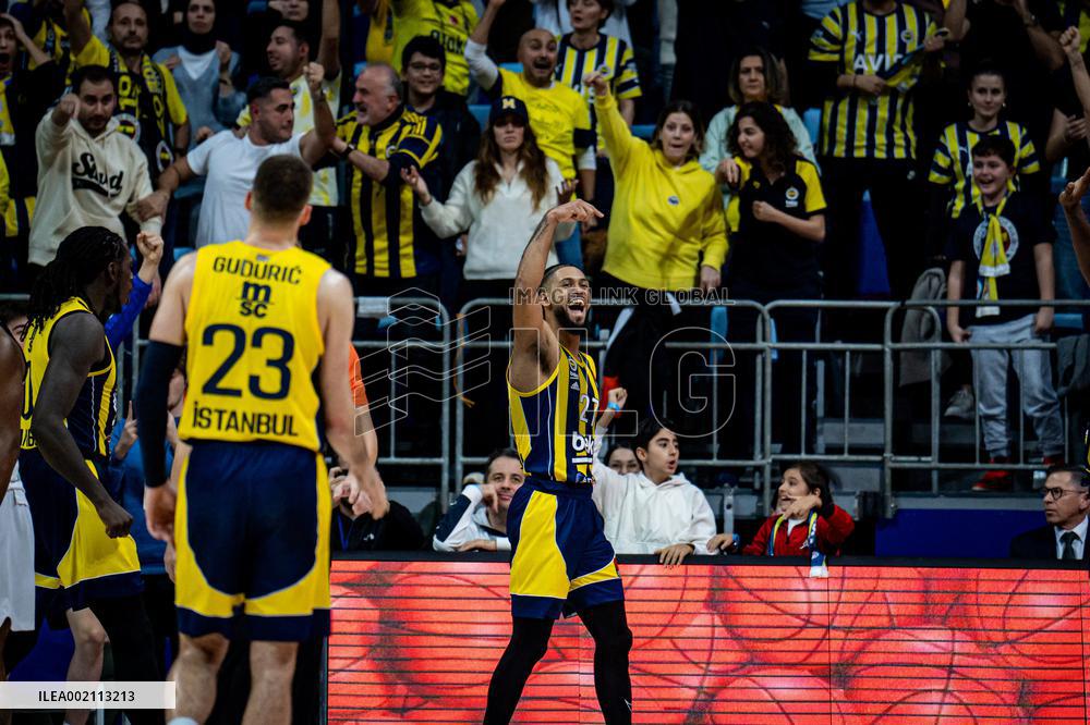 EuroLeague - Fenerbahce Beko Istanbul v Zalgiris Kaunas