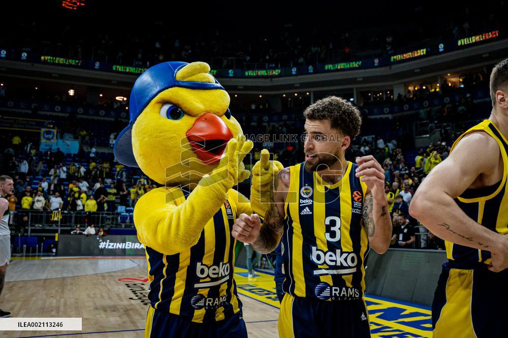 EuroLeague - Fenerbahce Beko Istanbul v Zalgiris Kaunas