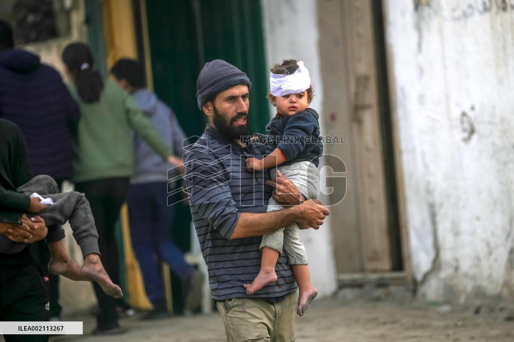 Death Toll Passes 20,000 - Gaza