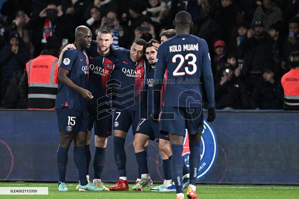 Ligue 1 match between, Paris Saint Germain " "PSG" and FC Metz