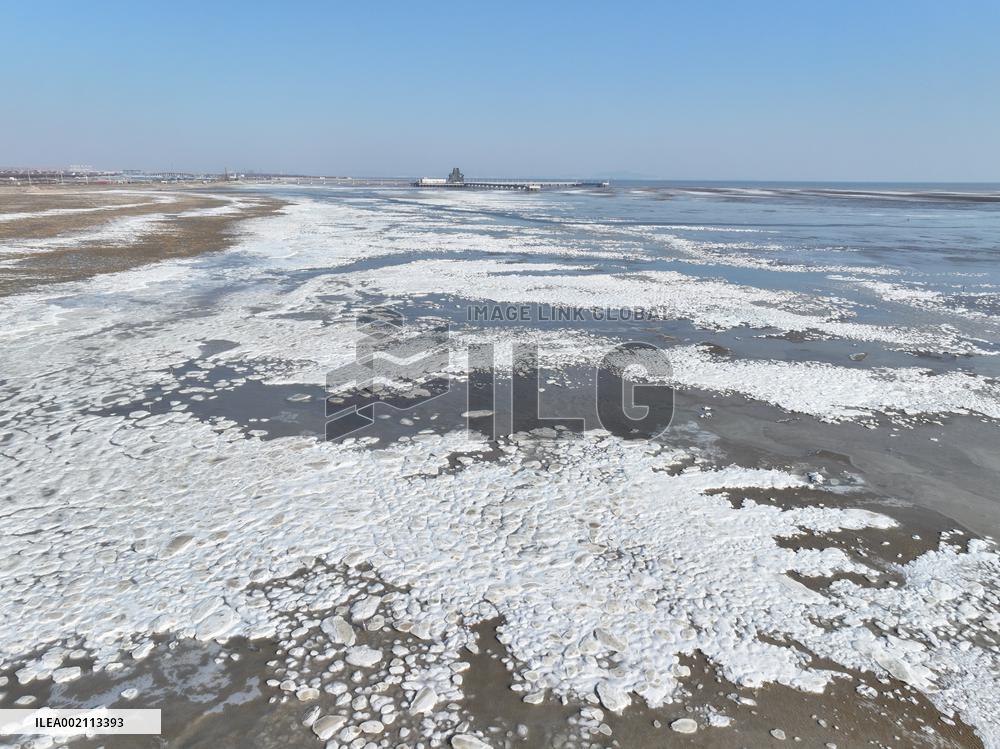Sea Ice Landscape in Lianyungang