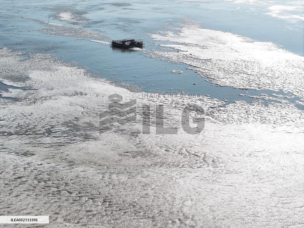 Sea Ice Landscape in Lianyungang