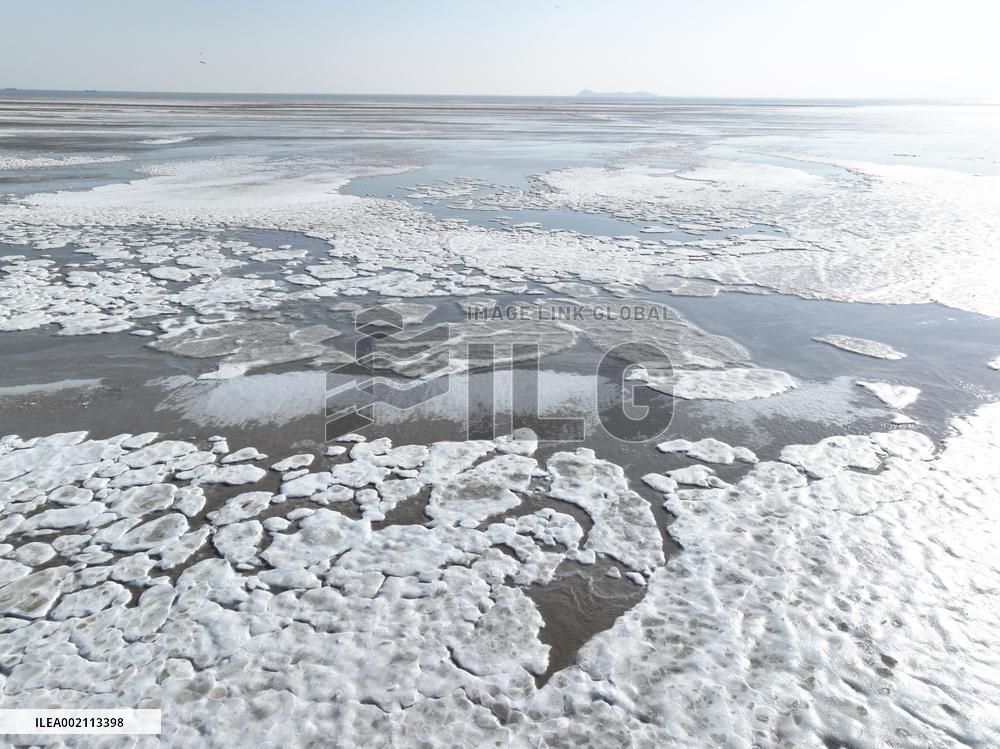 Sea Ice Landscape in Lianyungang