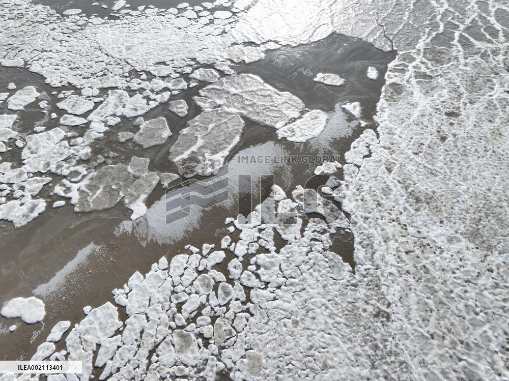 Sea Ice Landscape in Lianyungang