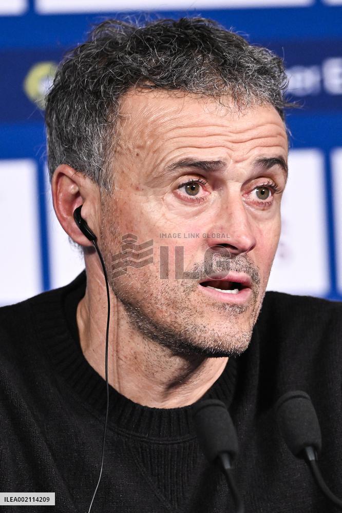 Ligue 1 - PSG v Metz