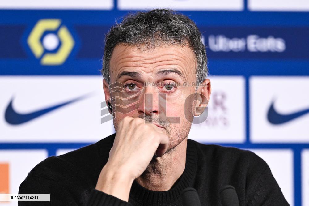 Ligue 1 - PSG v Metz