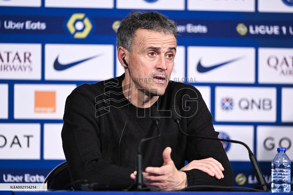 Ligue 1 - PSG v Metz