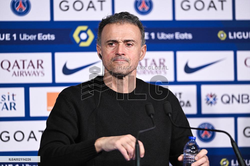 Ligue 1 - PSG v Metz