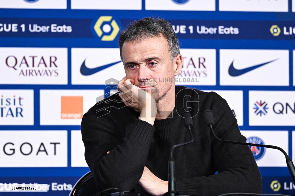 Ligue 1 - PSG v Metz