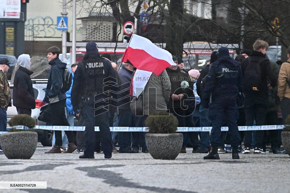 Donald Tusk Takes State TV News Channel Off Air - Warsaw