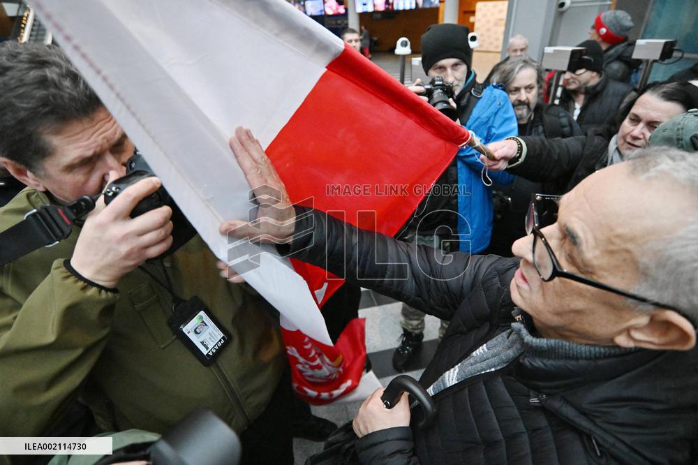 Donald Tusk Takes State TV News Channel Off Air - Warsaw