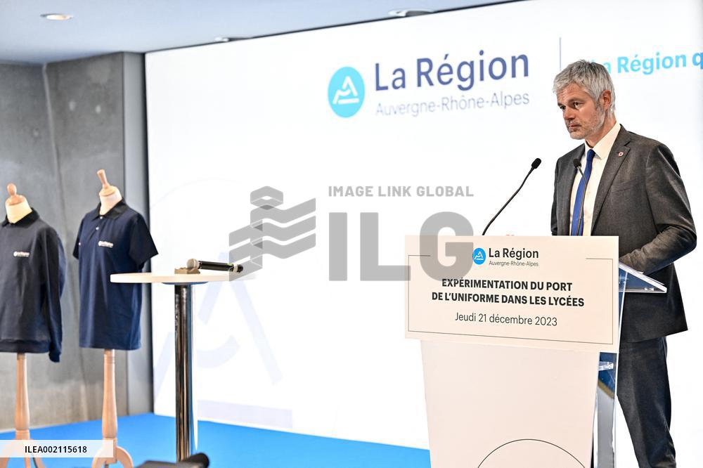 The Uniform Wearing Experiment Presentation - Lyon