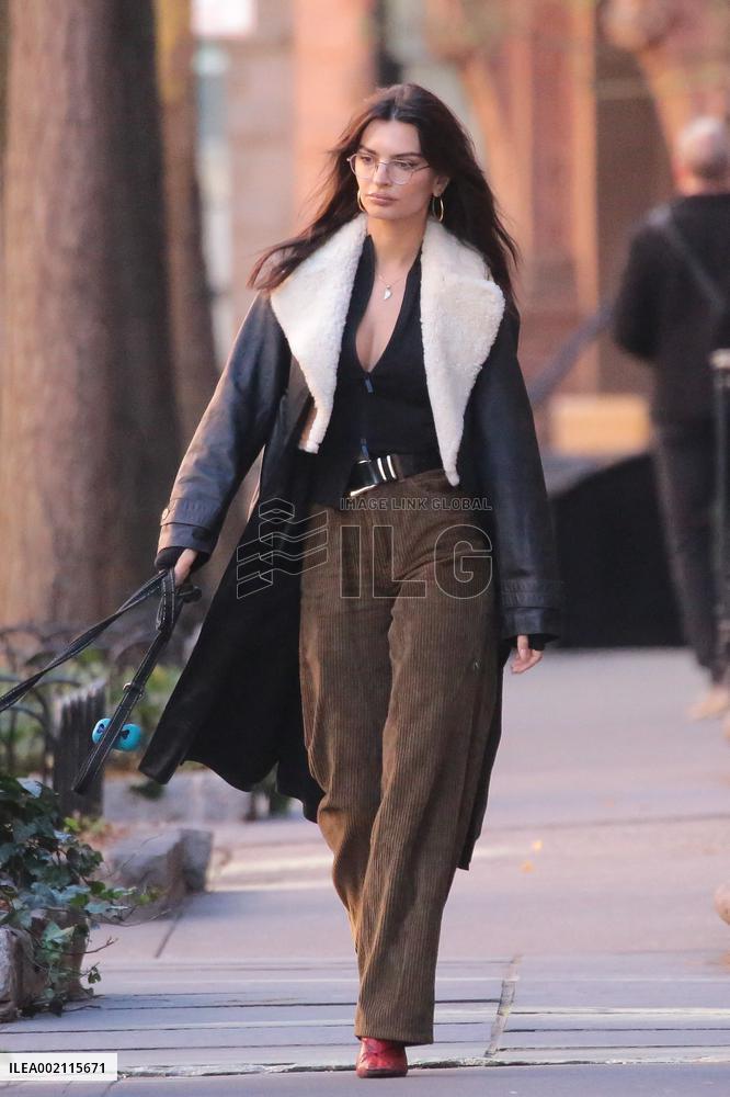 Emily Ratajkowski Out - NYC