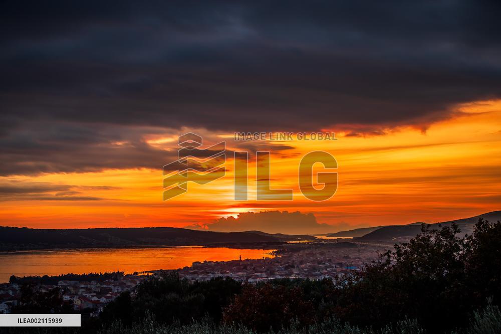 CROATIA-KASTEL LUKSIC-SUNSET