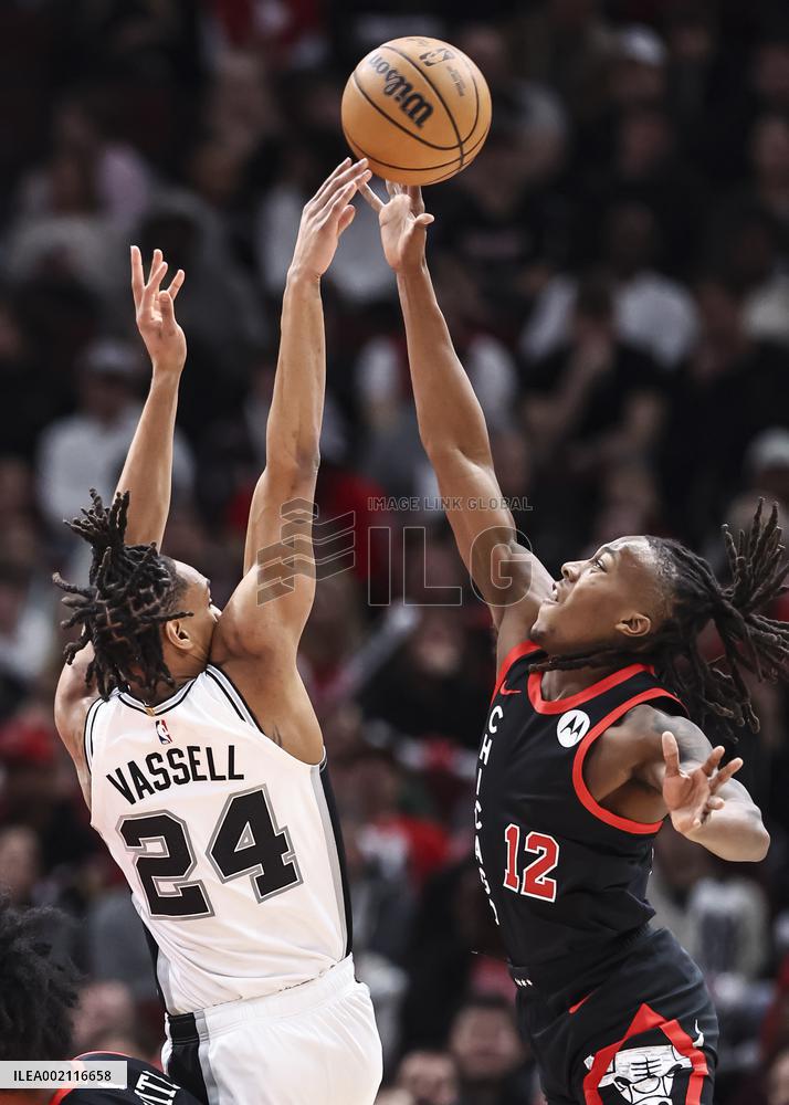 (SP)U.S.-CHICAGO-BASKETBALL-NBA-SPURS VS BULLS