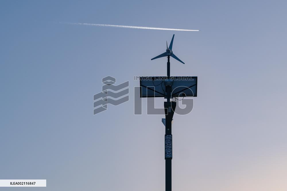 CHINA-XINJIANG-WIND-SOLAR-POWER (CN)