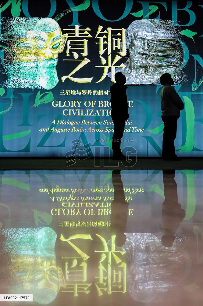 CHINA-SHANGHAI-ART-EXHIBITION-SANXINGDUI-RODIN (CN)