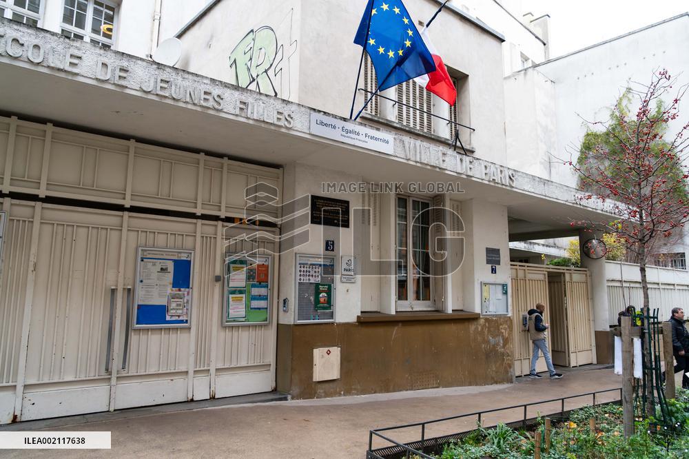 Paris mayor visits emergency shelter - Paris