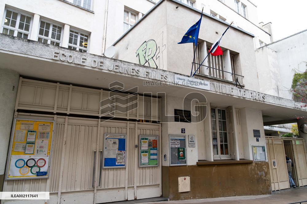 Paris mayor visits emergency shelter - Paris