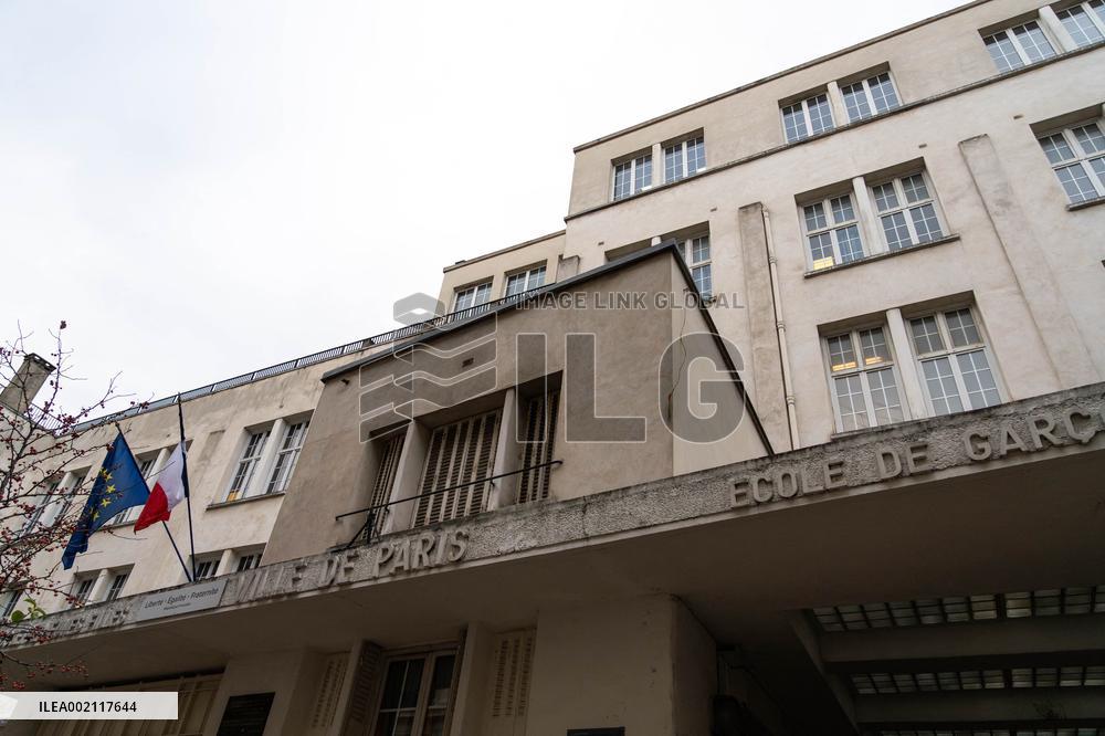Paris mayor visits emergency shelter - Paris