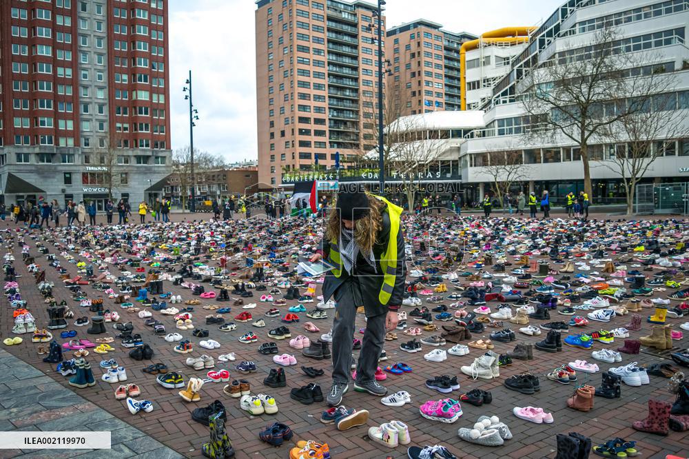 Display of 8000 Shoes In Rotterdam