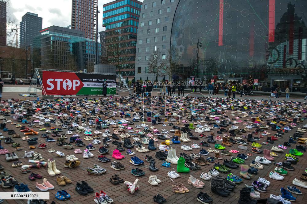 Display of 8000 Shoes In Rotterdam