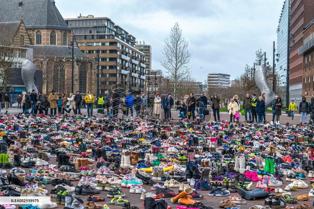 Display of 8000 Shoes In Rotterdam