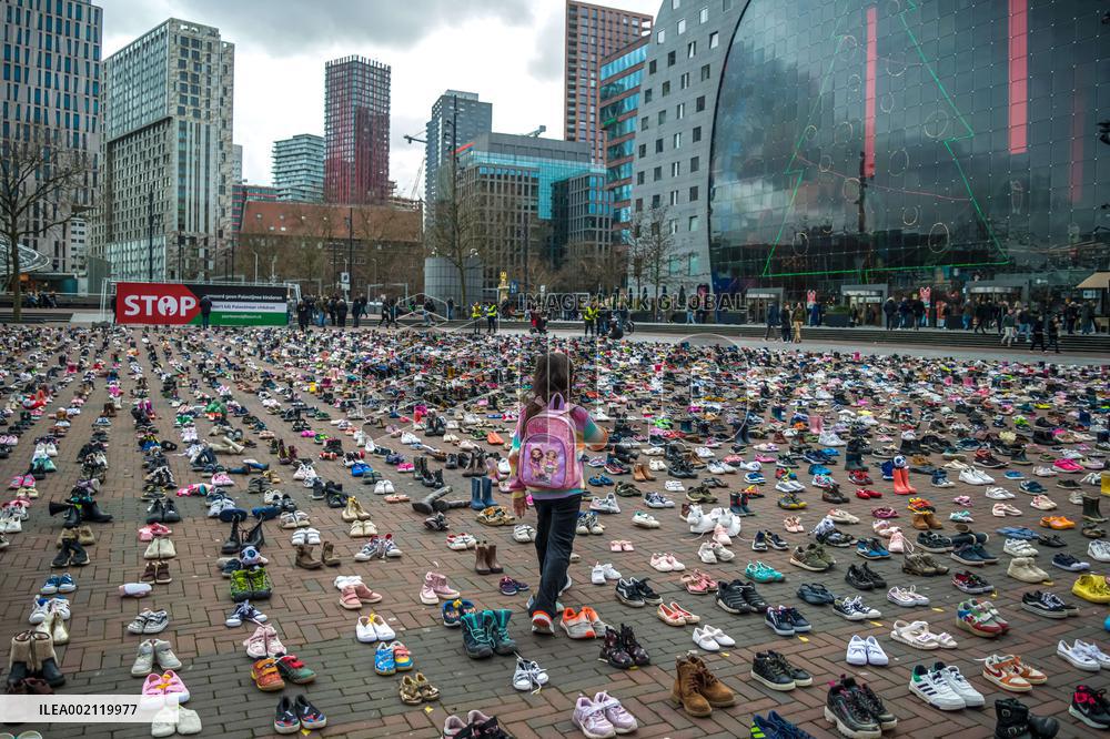 Display of 8000 Shoes In Rotterdam