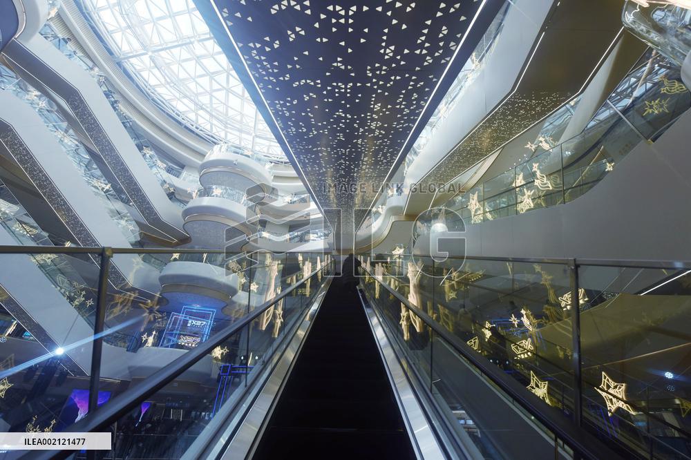 China First 24-hour Commercial Complex Debuts in Hangzhou