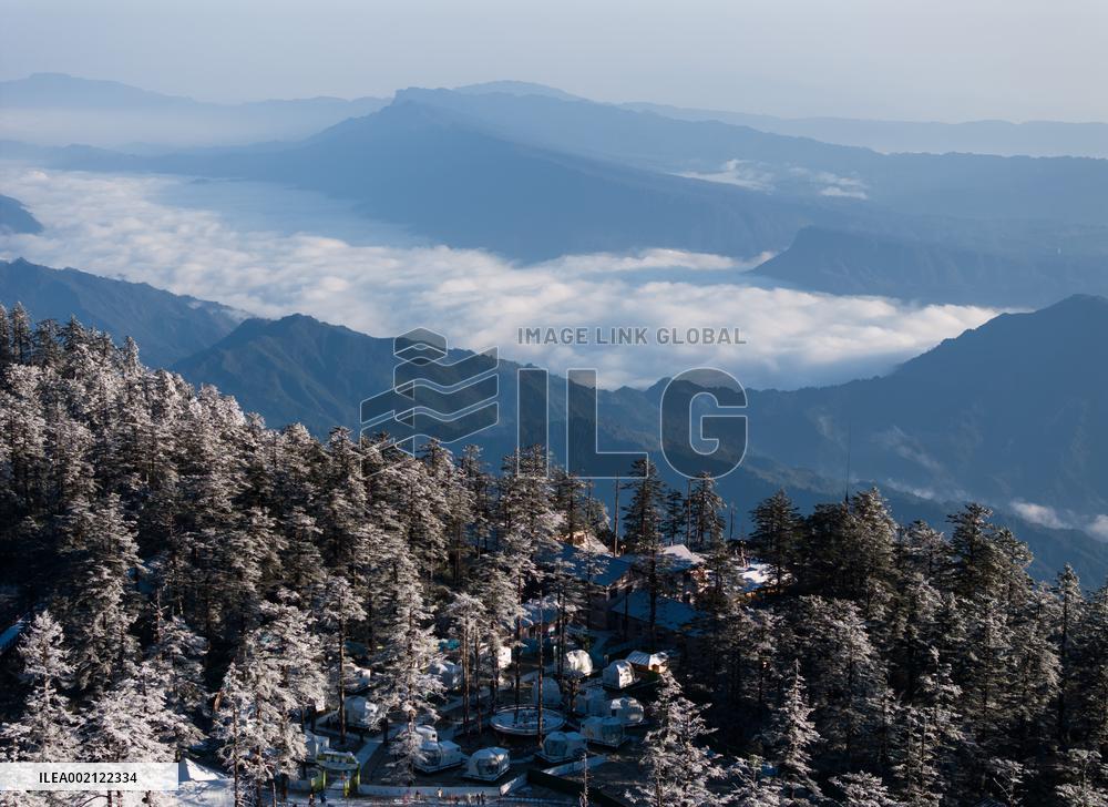 CHINA-SICHUAN-WAWU MOUNTAIN-SCENERY (CN)