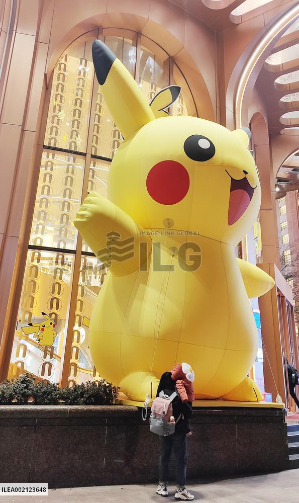 Pikachu Giant Christmas Spirit in Shanghai