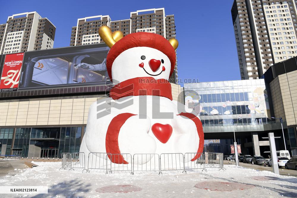 Giant Snowman in Changchun